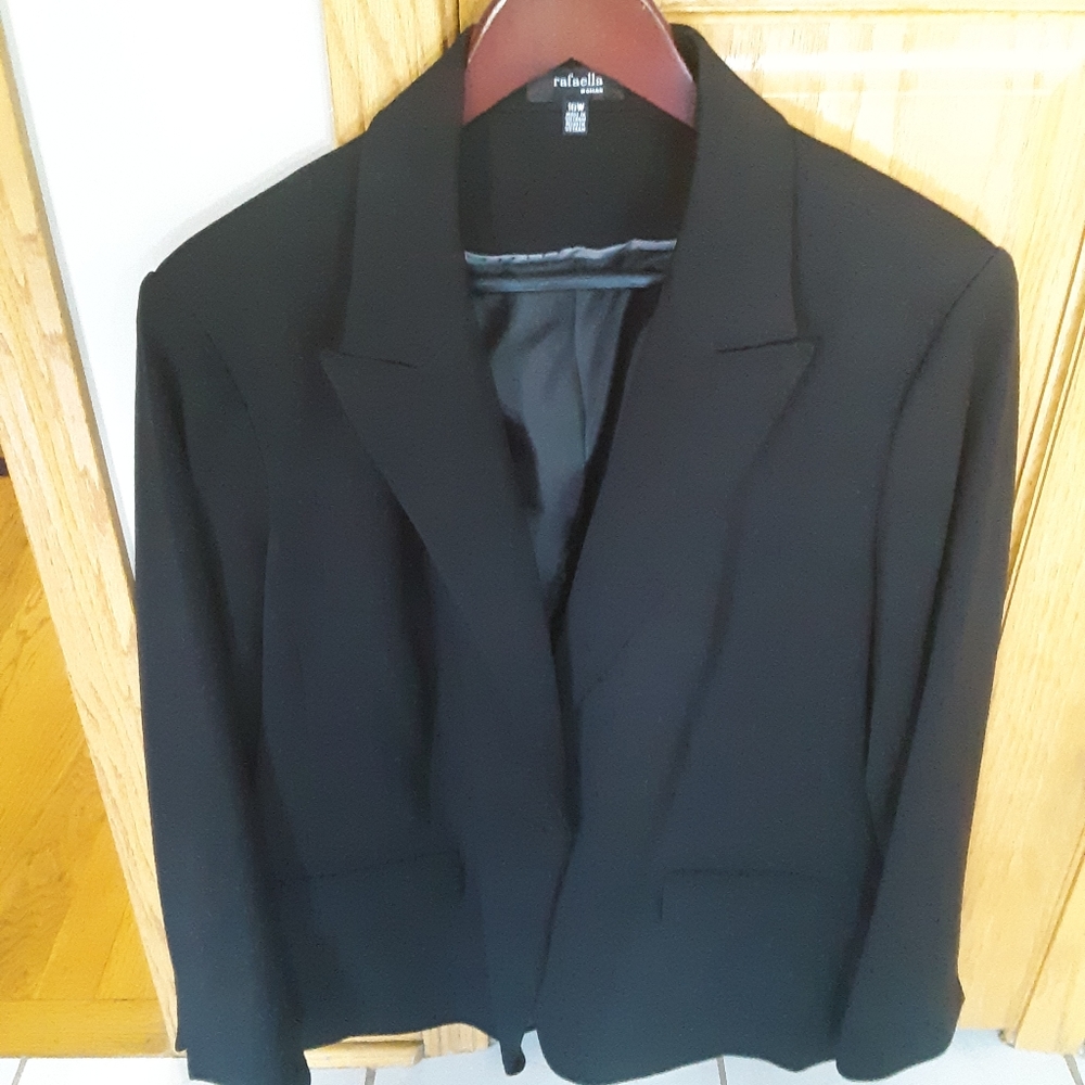 A black rafaella blazer